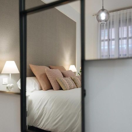 Arjona Suite Apartment เซบีญา ภายนอก รูปภาพ