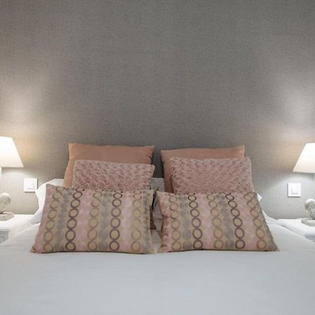 Arjona Suite Apartment เซบีญา ภายนอก รูปภาพ