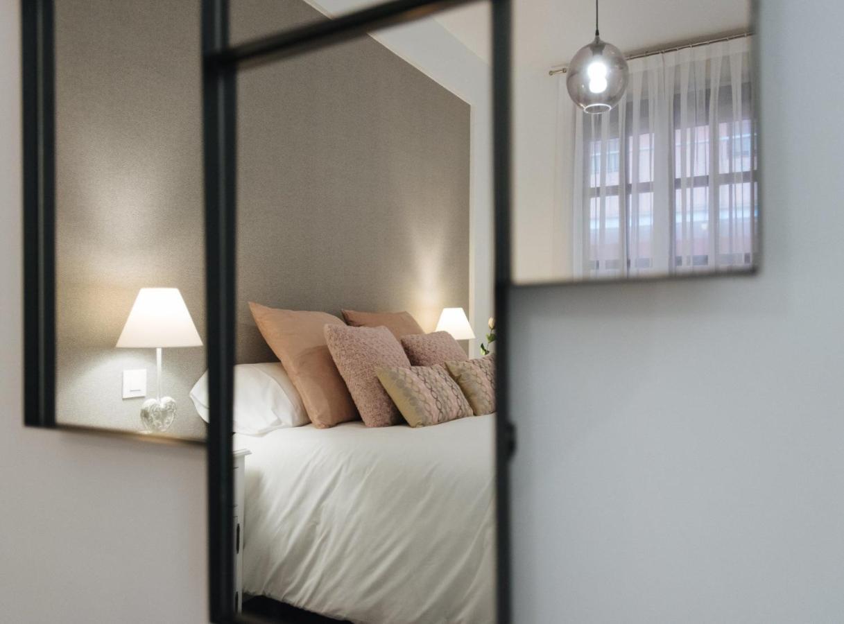 Arjona Suite Apartment เซบีญา ภายนอก รูปภาพ