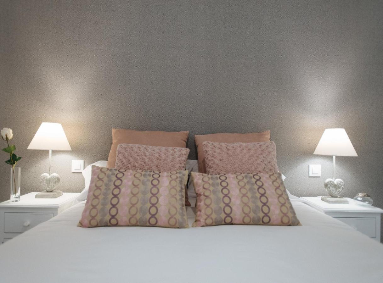 Arjona Suite Apartment เซบีญา ภายนอก รูปภาพ