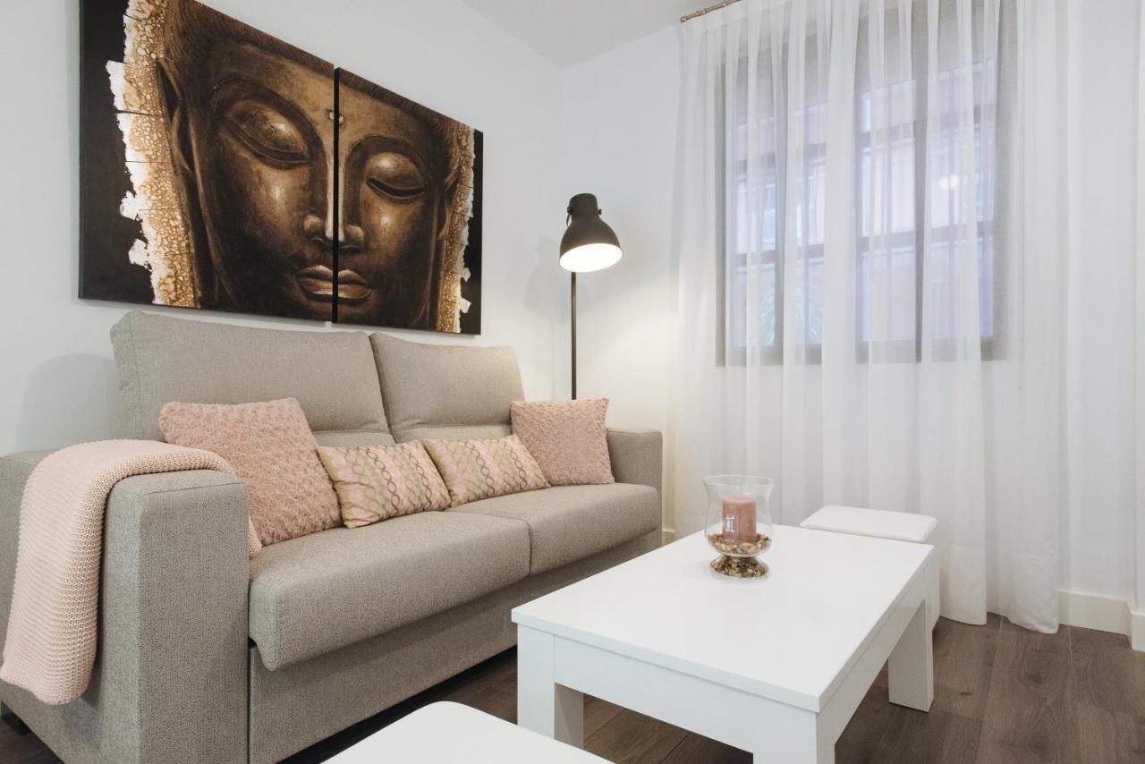 Arjona Suite Apartment เซบีญา ภายนอก รูปภาพ